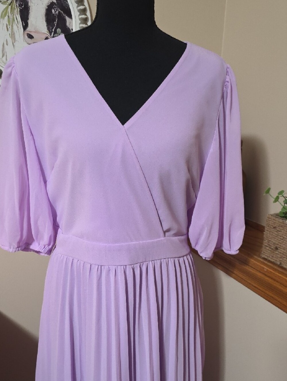 Lavender V-Neck Pleated Maxi Dress - Picture 2 of 9